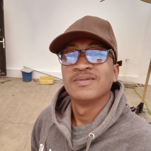 Johnny Mario  L.