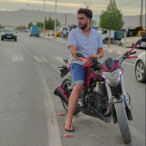 Oussama  L.
