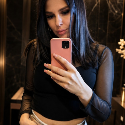 veronika v. profile photo