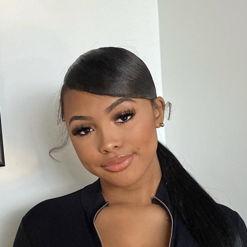Parisa L. profile photo