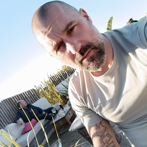Julien b. profile photo