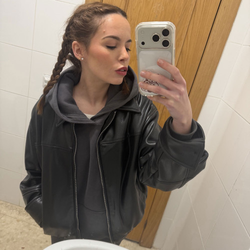 Mery F. profile photo