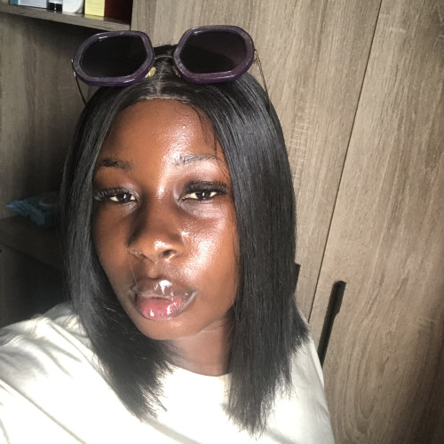 Riches  B. profile photo