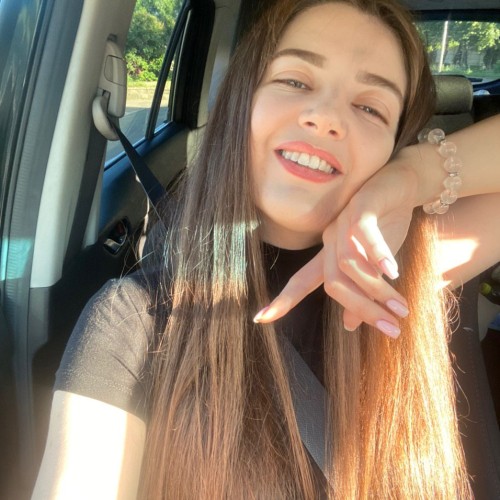 Arnela D.