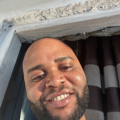 Elemue  W. profile photo