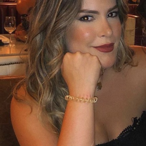 Alejandra G.