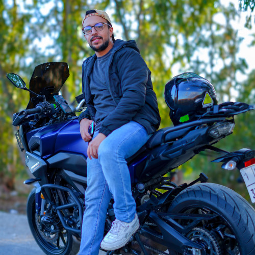 Hamza J. profile photo