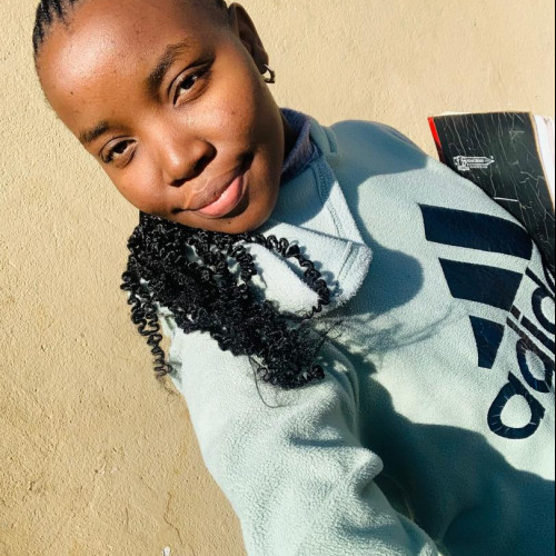 Lindelwa M.