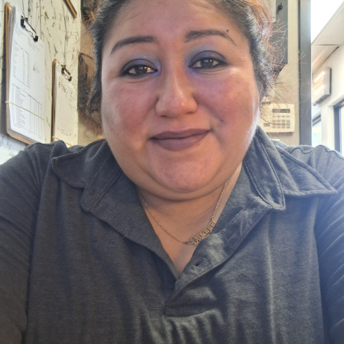 Vivianna V. profile photo