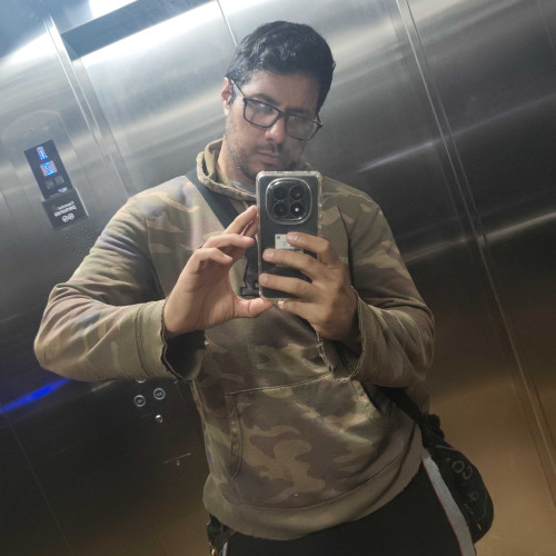 ilich B. profile photo