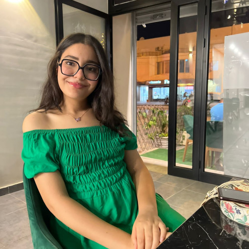 Raya  B.