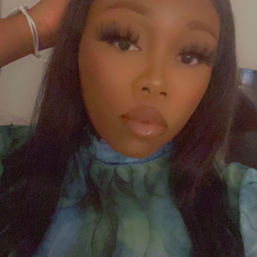 Ayianna  L. profile photo