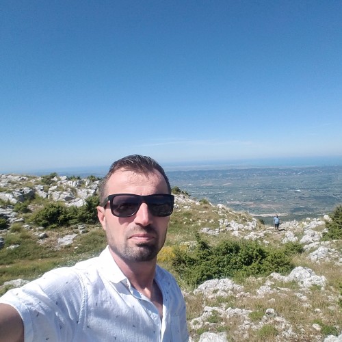 Erion Ç.
