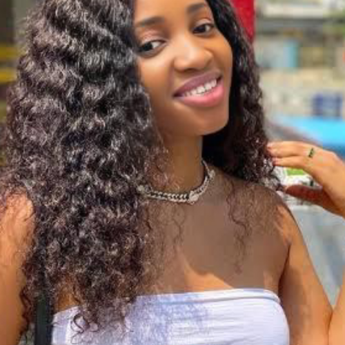 Debrah  E. profile photo