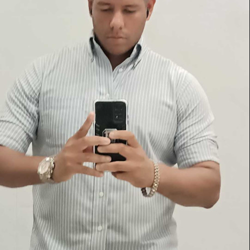leonardo R. profile photo