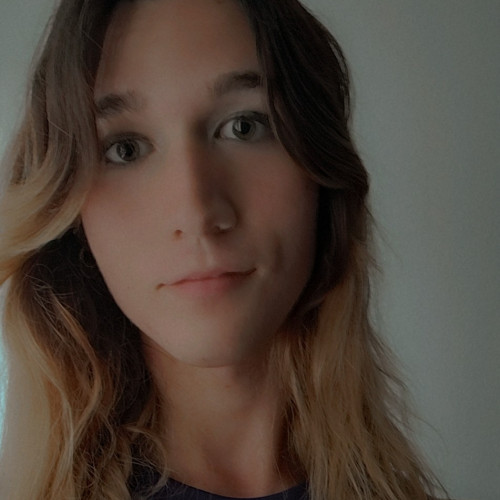 Laura F.