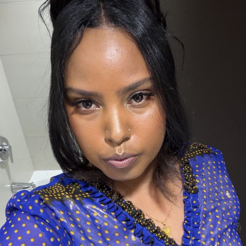 aku l. profile photo