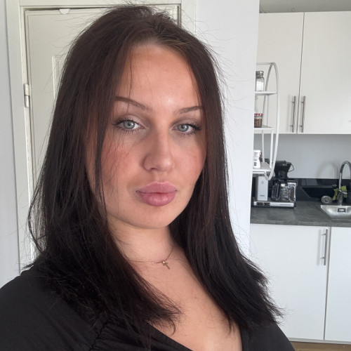 Anna v. profile photo