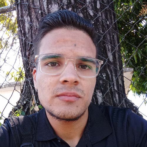 Luis Manuel R.