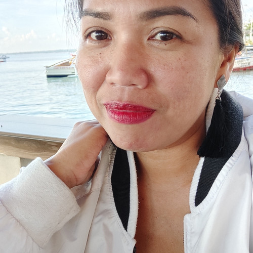 MARIVIC R.