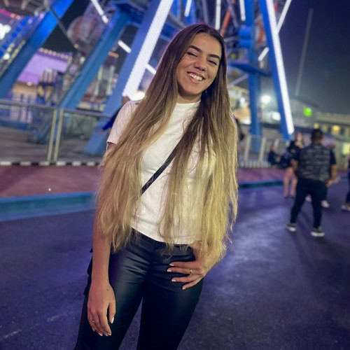Emilly D.