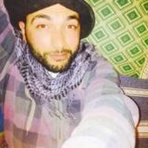 Yassine  E.