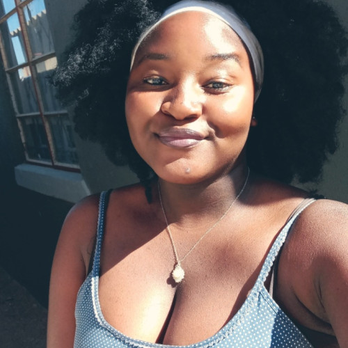 Hlengiwe M. profile photo