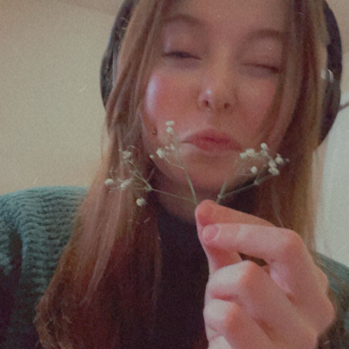 Rose b.