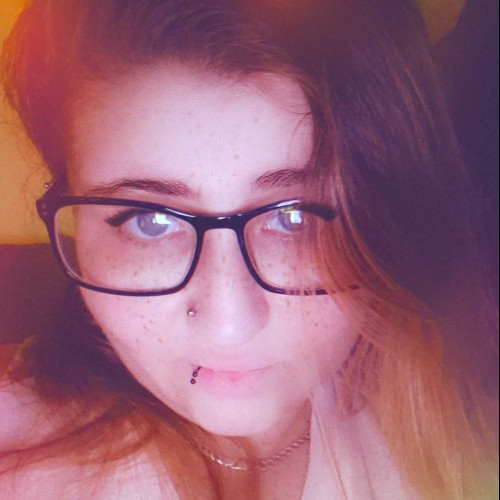 chloe B.