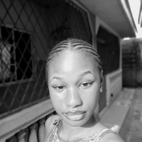 Mae V. profile photo