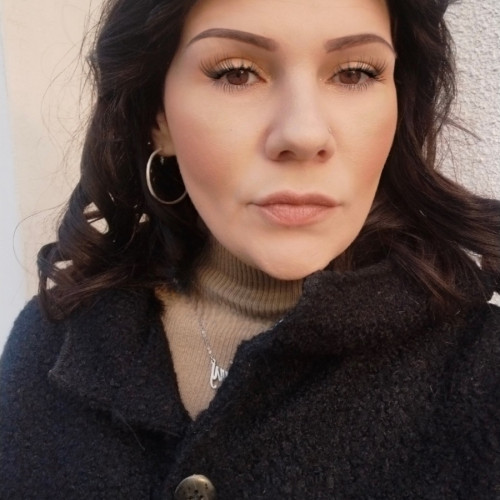 Mery R. profile photo