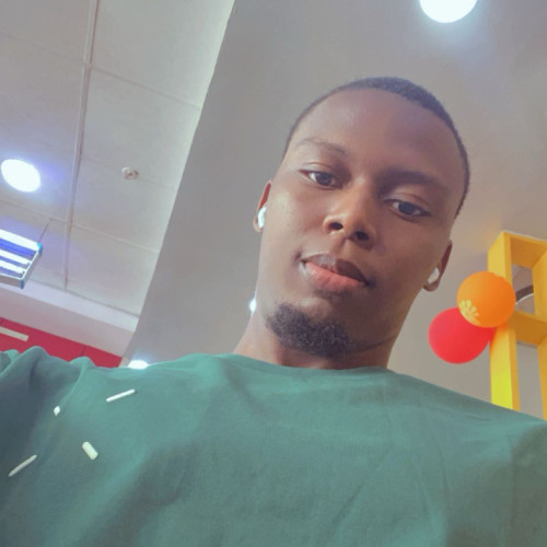 Edemode  L. profile photo