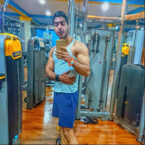 Ali B.