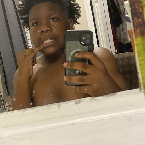 Nazzy  . profile photo