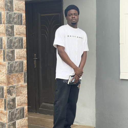 Ishola P. profile photo