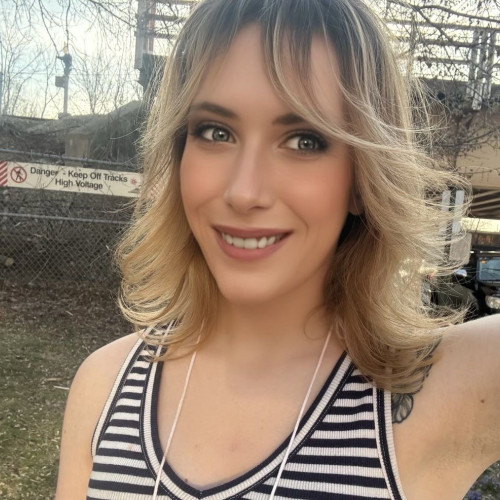 Rhiannon Y. profile photo