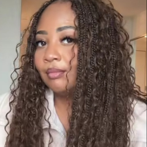 Rhozie O. profile photo