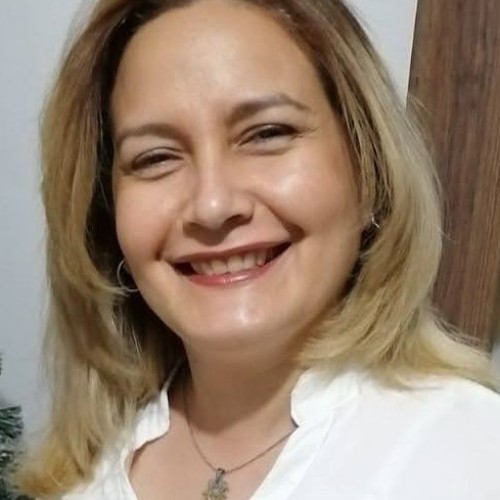 Evi G.