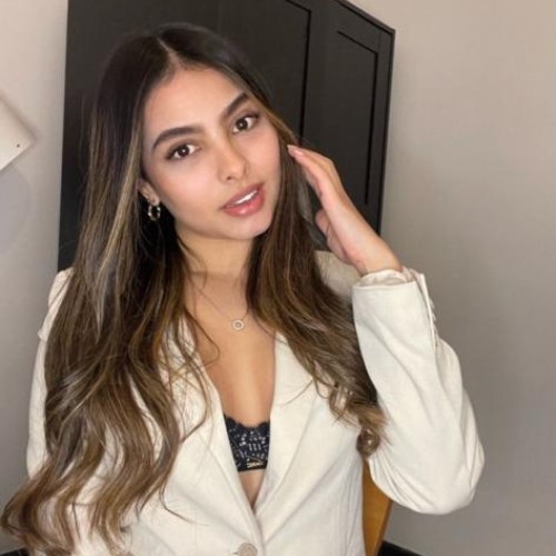 Daniela R.