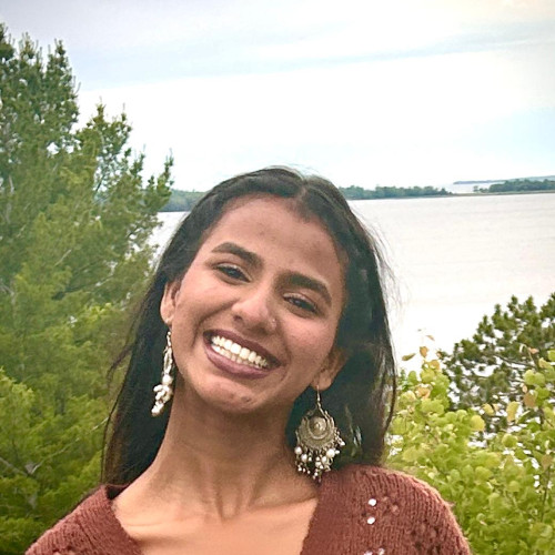 Emma  b. profile photo