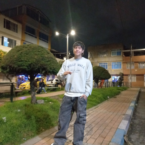 nicolas m. profile photo