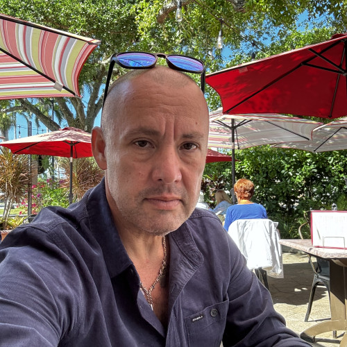 Luis V. profile photo