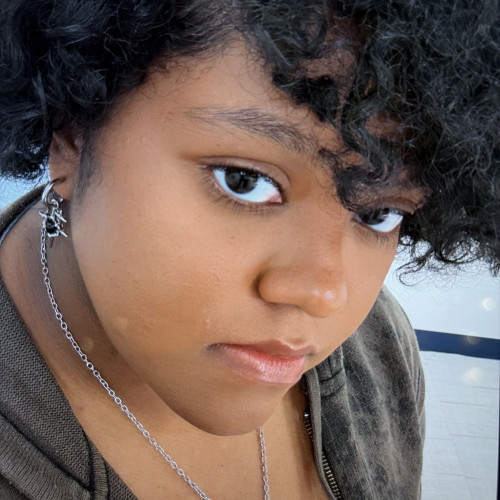Mari L. profile photo