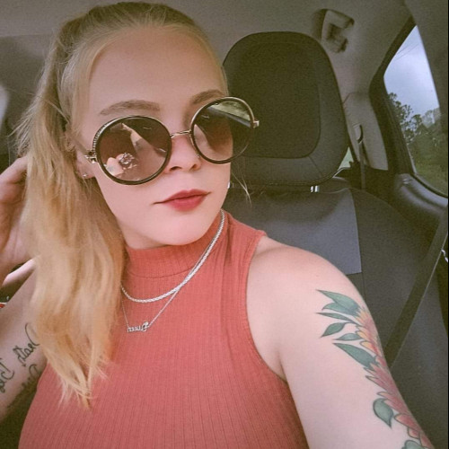 Dezzy W. profile photo