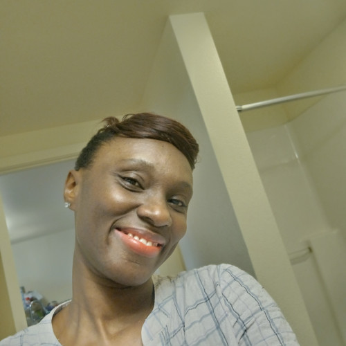 Marie E T. profile photo