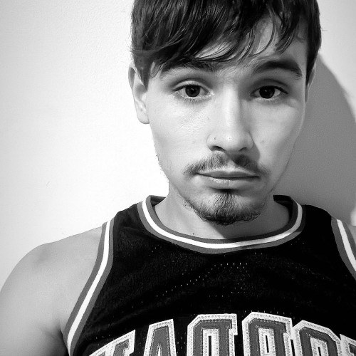 ell T. profile photo