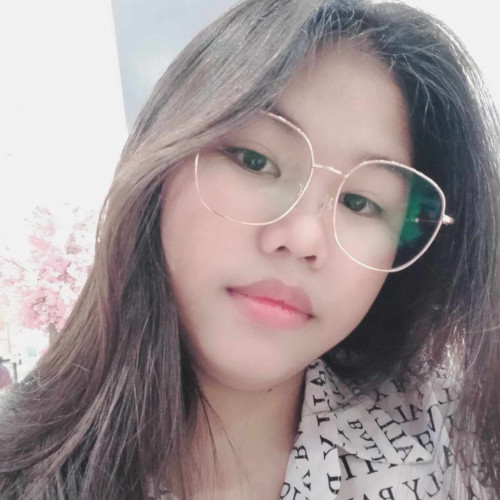 Mia L.