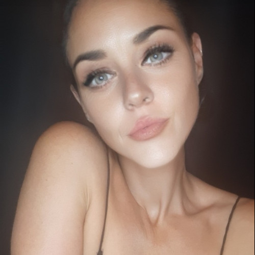 Naomi D. profile photo