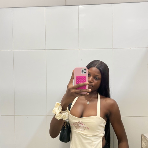 Fina E. profile photo