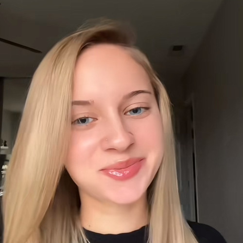 Alaina L.